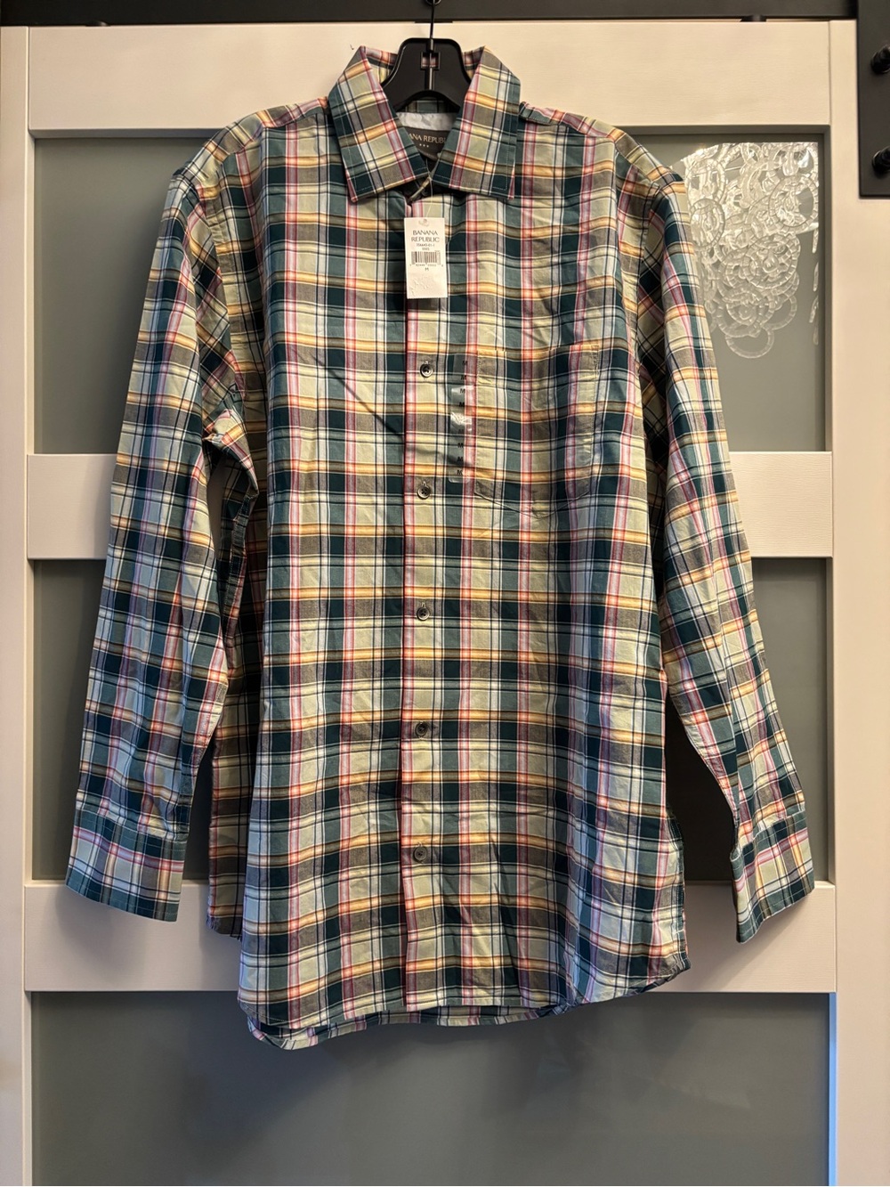 NWT Banana Republic Men’s Medium Plaid Button Down Shirt 100% Cotton